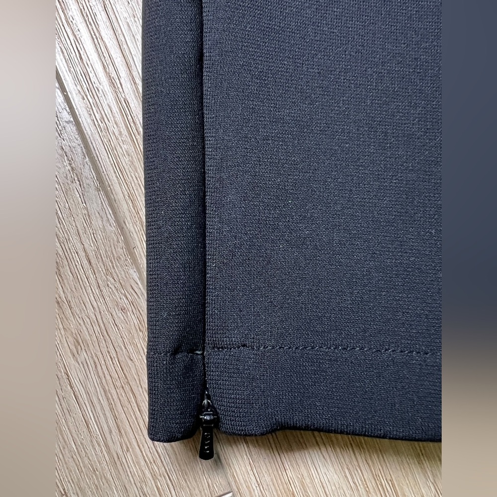 Burberry Leggings with leather strip - Picture 10 of 10